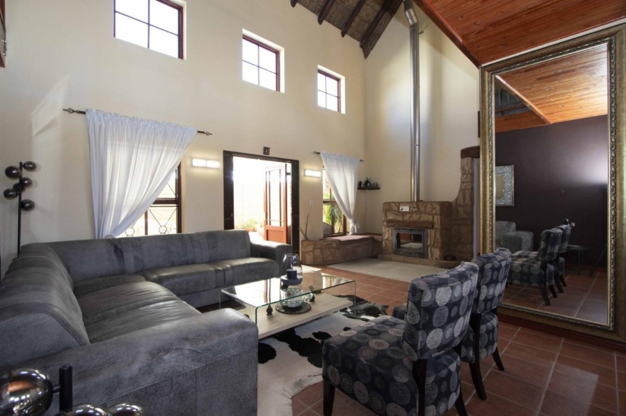 To Let 5 Bedroom Property for Rent in Parklands Western Cape